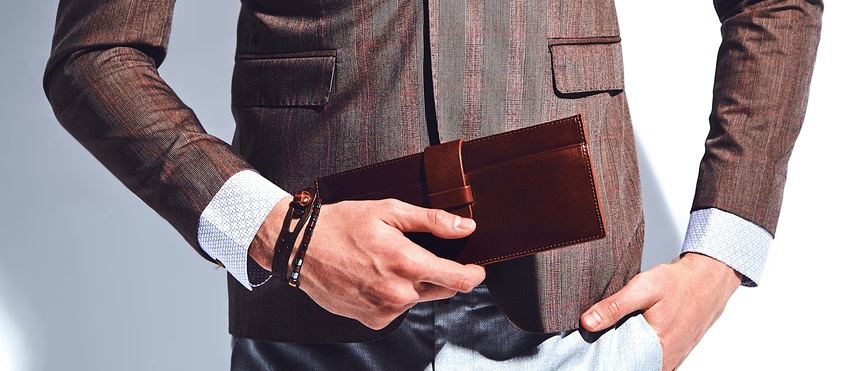 ココマイスターのレディース長財布・二つ折り財布は大人気